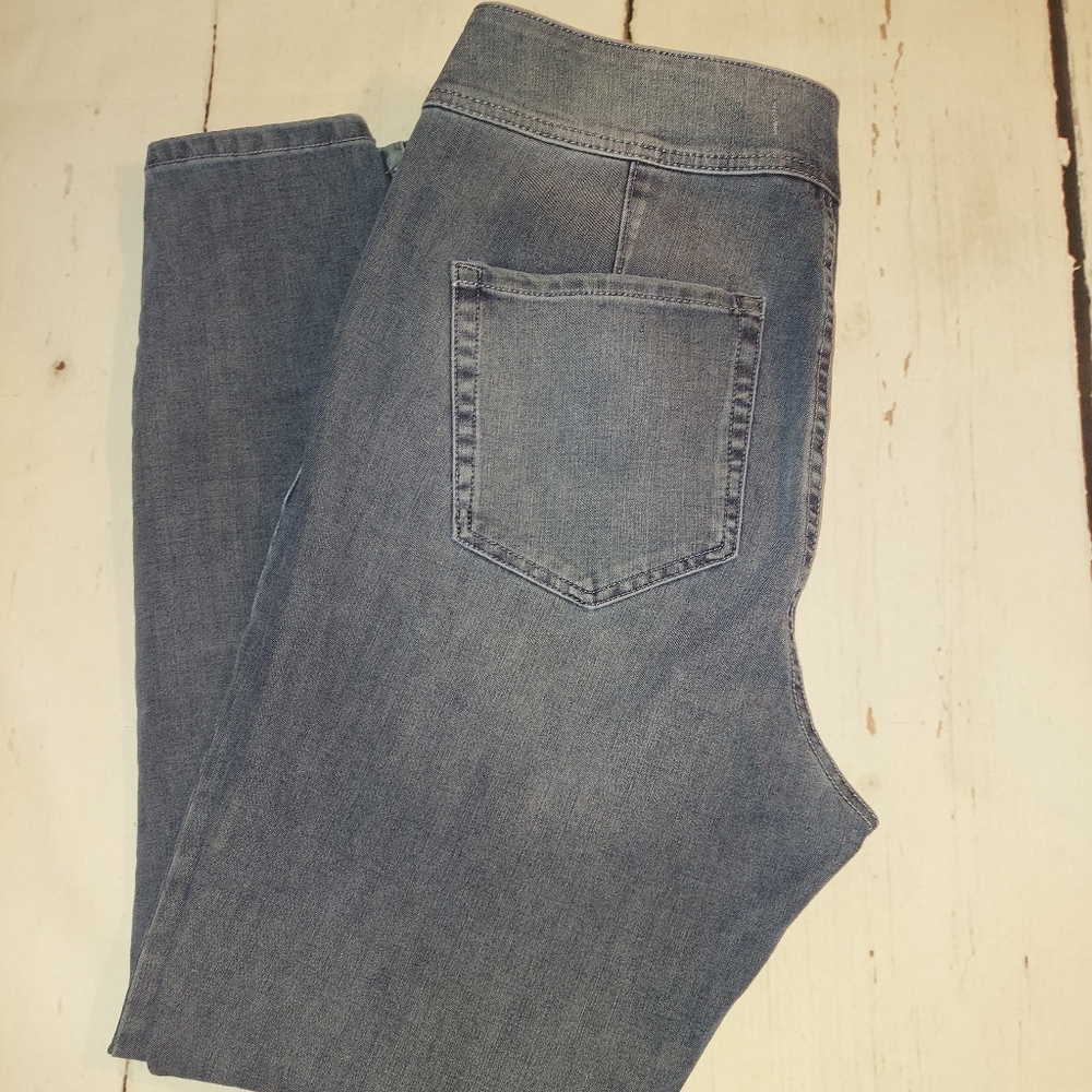 3 Button Jeggings - Picture 2 of 2